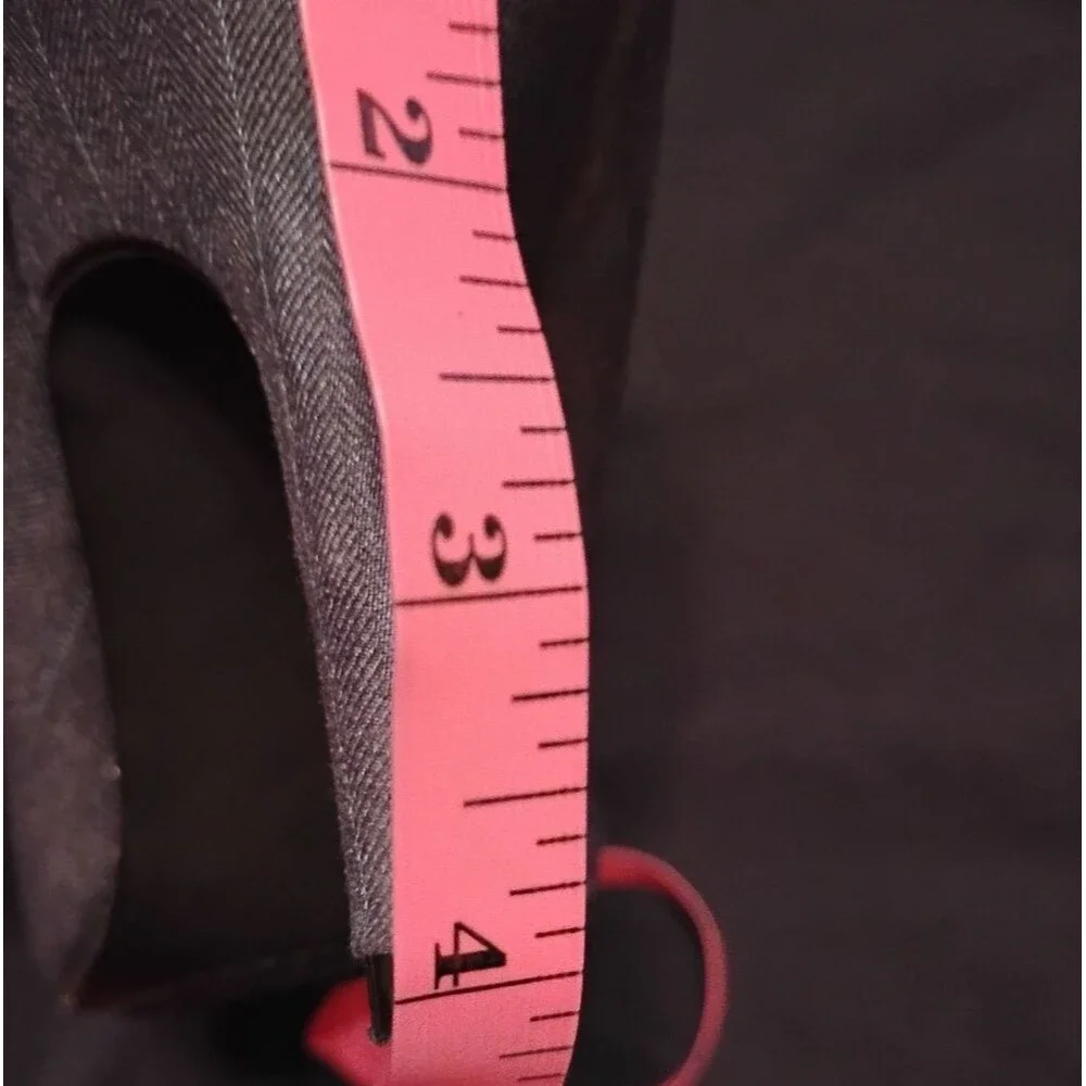 Rampage Gray Pinstripe Pointed Toe Heels Pumps Office Career Size 9 - Picture 8 of 9